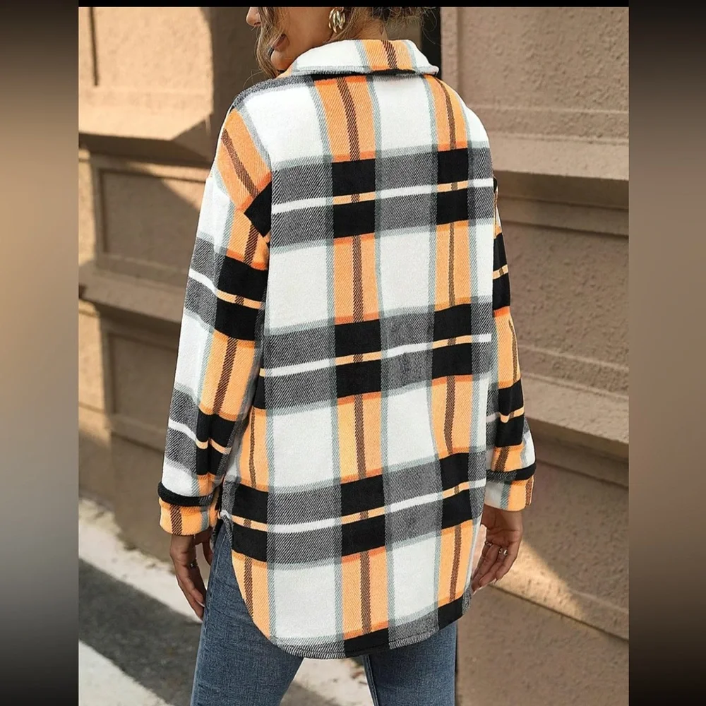 NWOT LOUIS LILIYA Plaid Print Fuzzy Jacket